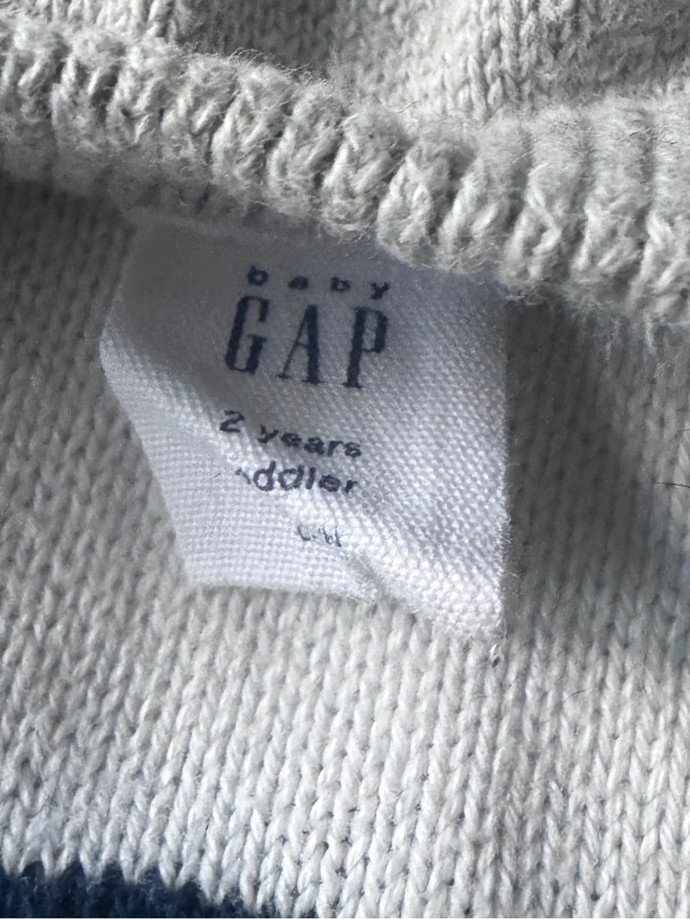 GAP Colorblock Crewneck Sweater in Navy, White & Yellow